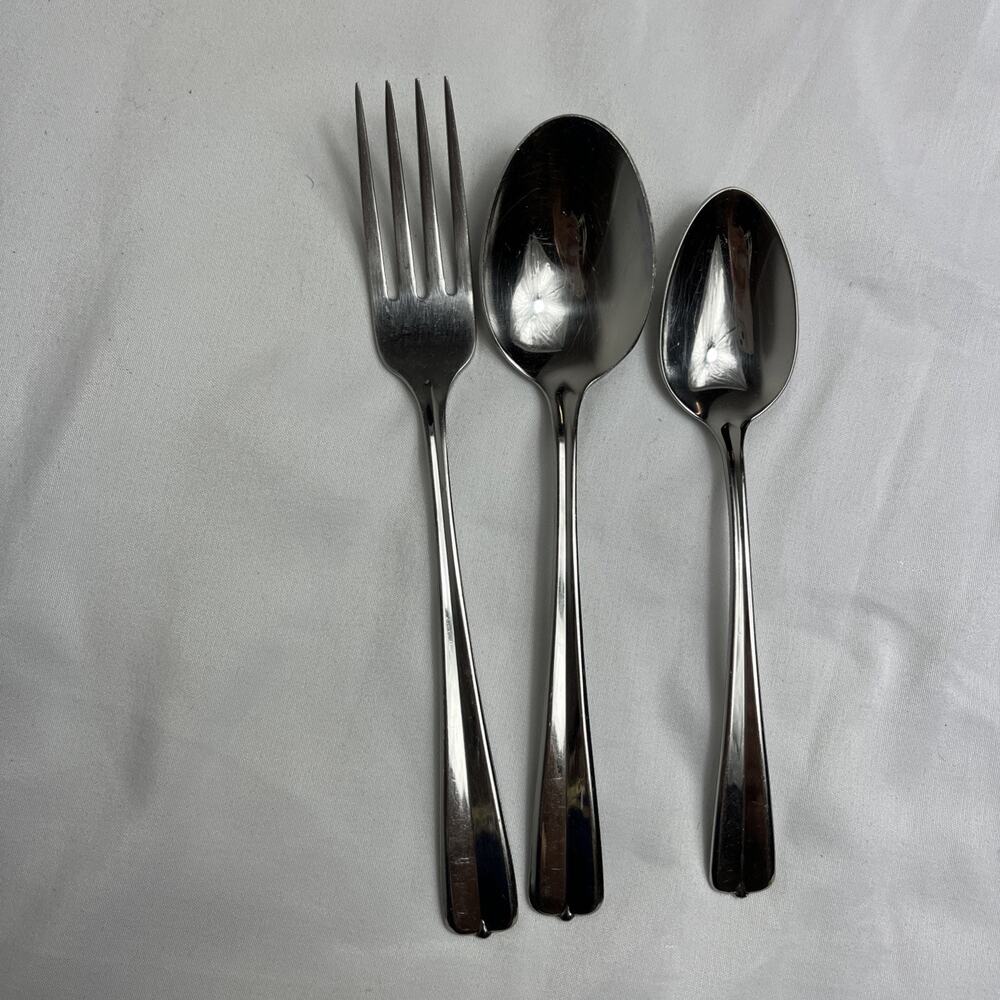 Oneida Gala - Impulse silverware flatware set of 3 pieces